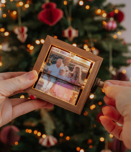 JAUNUMS! Kustīgo Foto Kastīte