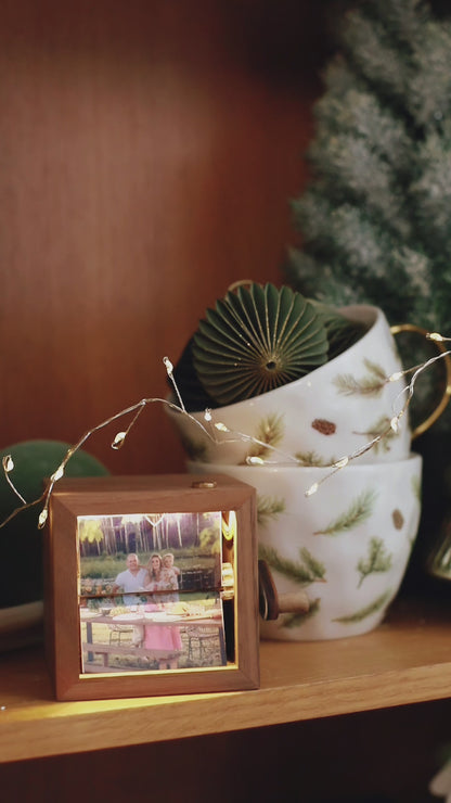 JAUNUMS! Kustīgo Foto Kastīte